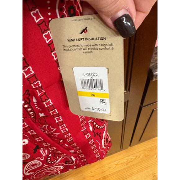 NWT Levis Mens Puffer Vest Red Bandana Faux Leather Sherpa Collar Western Size M - Picture 9 of 12